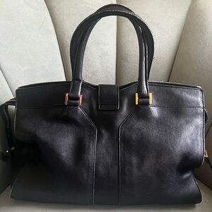Authentic YSL bag in great condition!